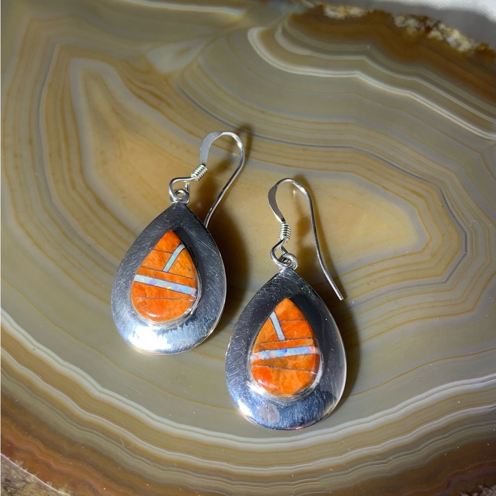 STERLING SILVER SPINY OYSTER AND OPAL INLAY EARRINGS NEW